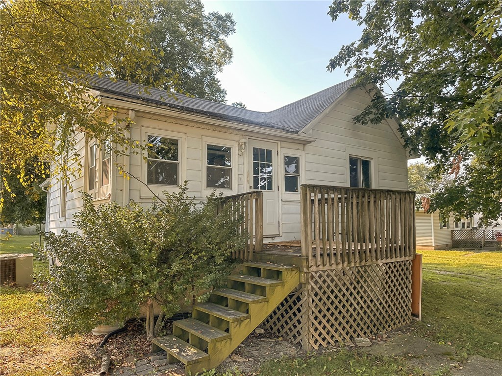 470 Elm Avenue Property Photo 1