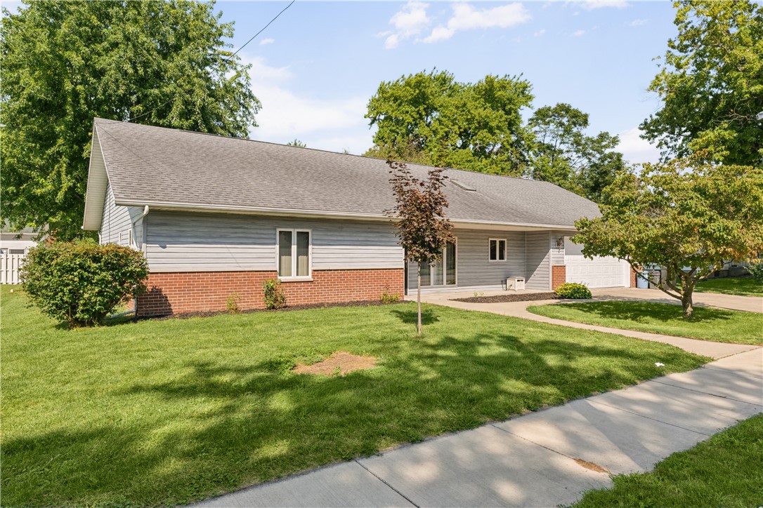 104 N Webster Street Property Photo 2