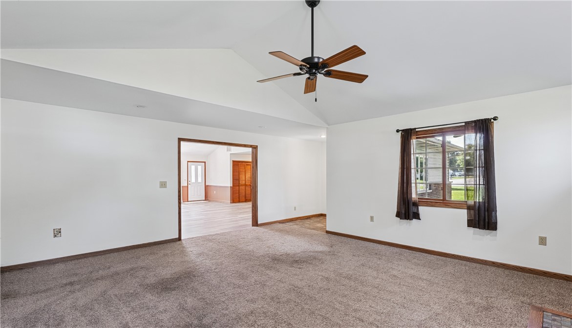 104 N Webster Street Property Photo 18