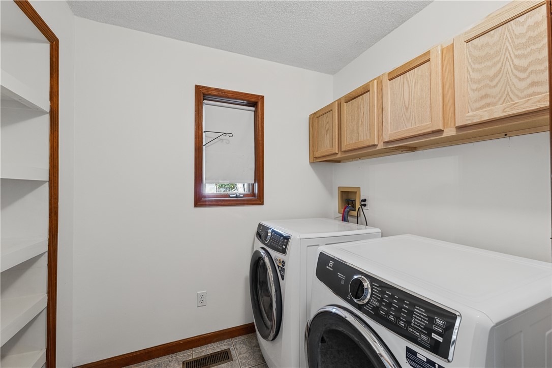 104 N Webster Street Property Photo 19