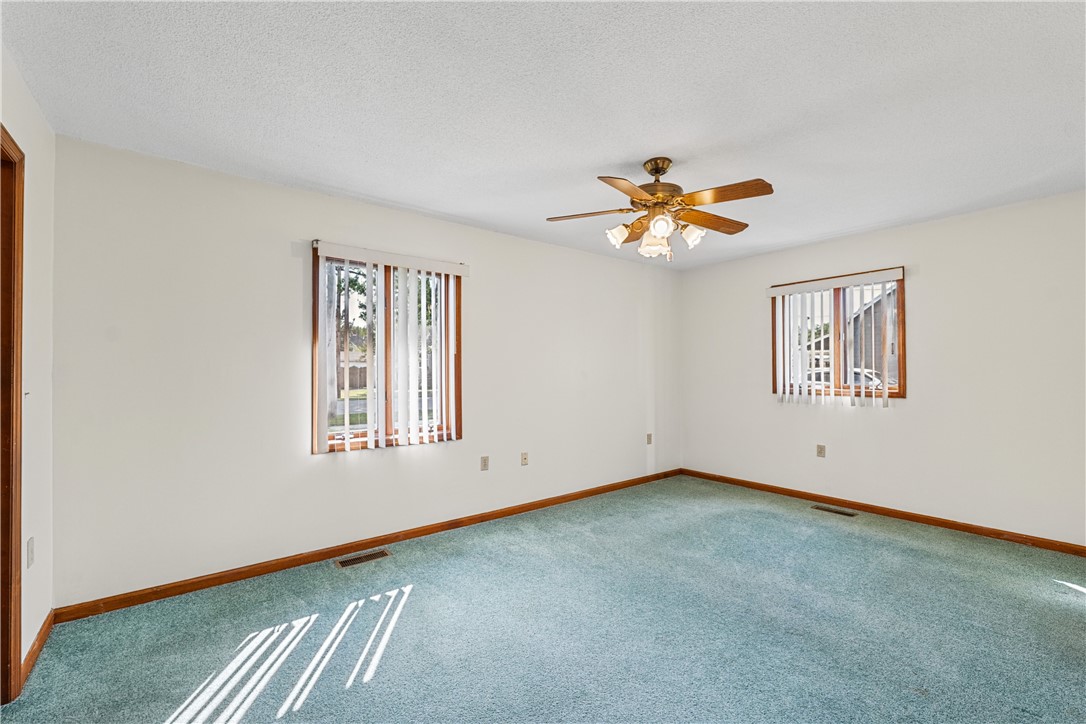 104 N Webster Street Property Photo 22
