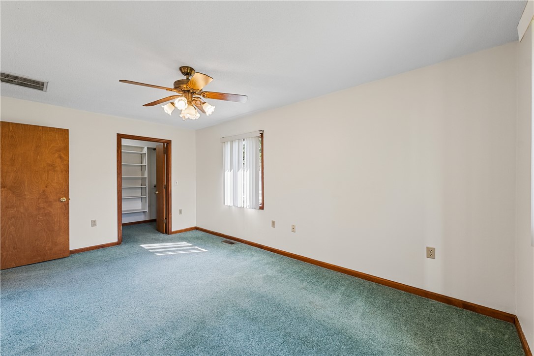104 N Webster Street Property Photo 23