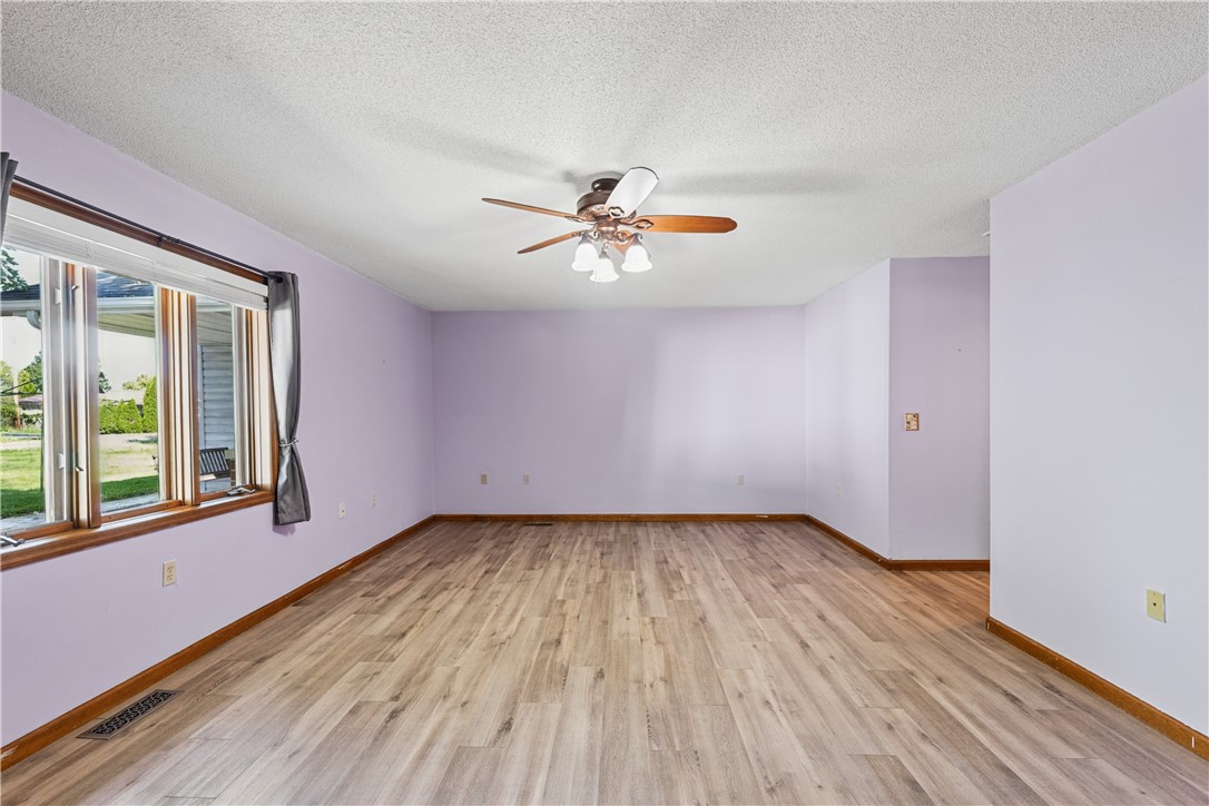 104 N Webster Street Property Photo 29