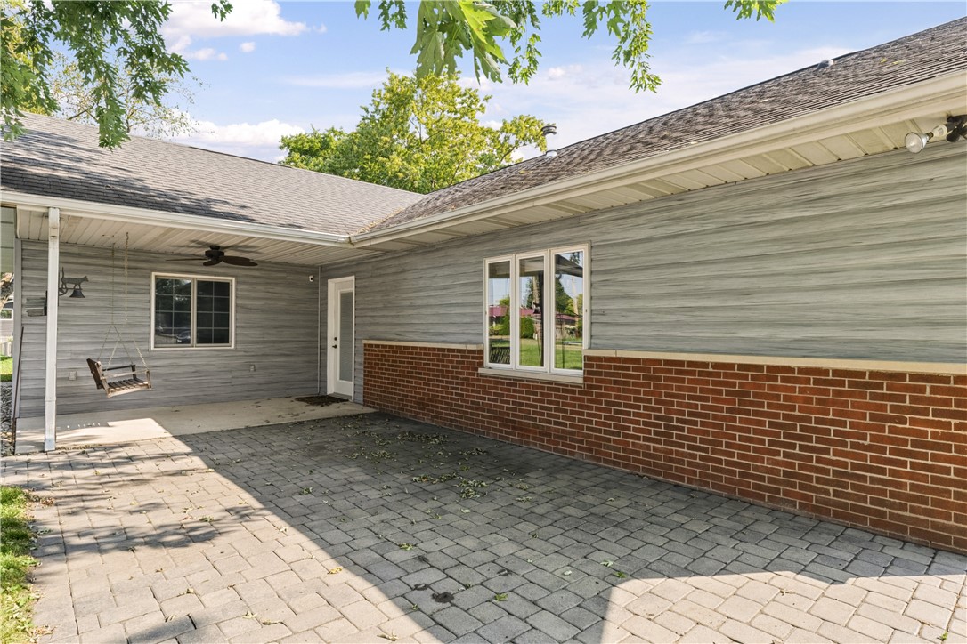 104 N Webster Street Property Photo 35