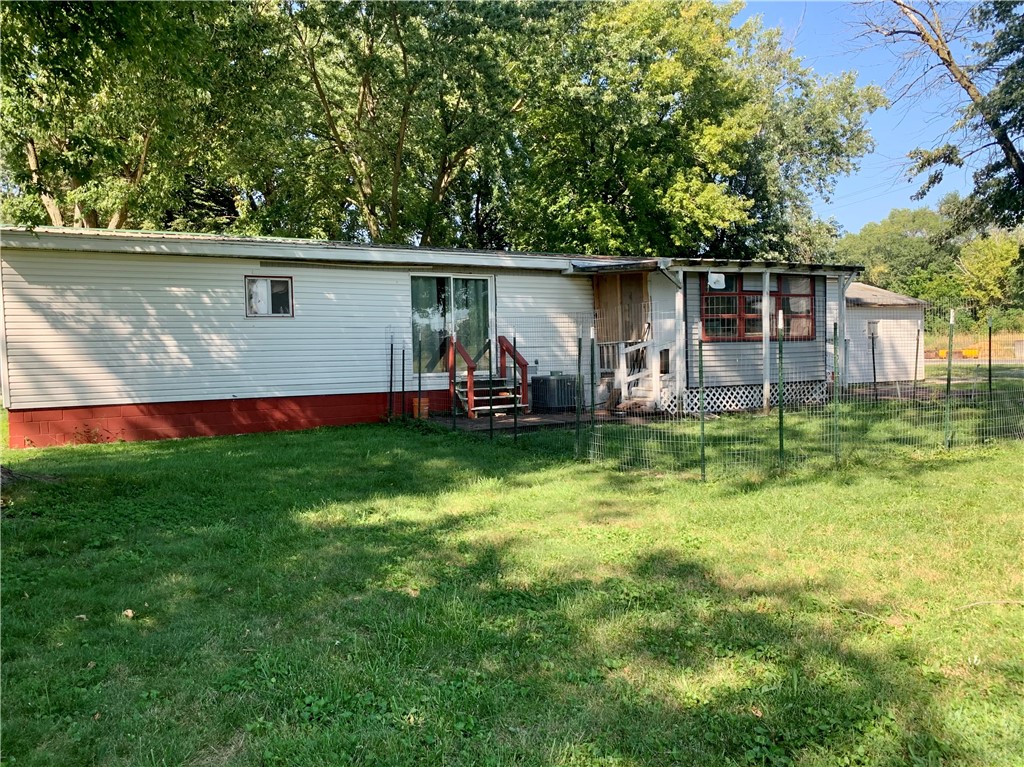 101 Oak Street Property Photo 2