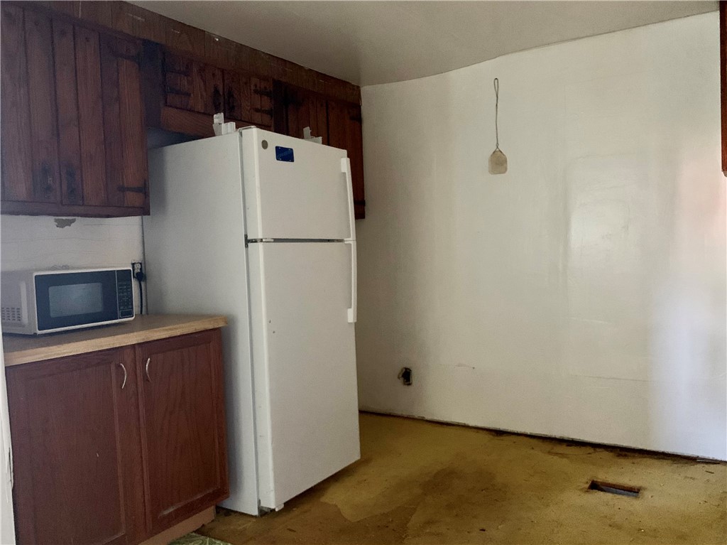 101 Oak Street Property Photo 11