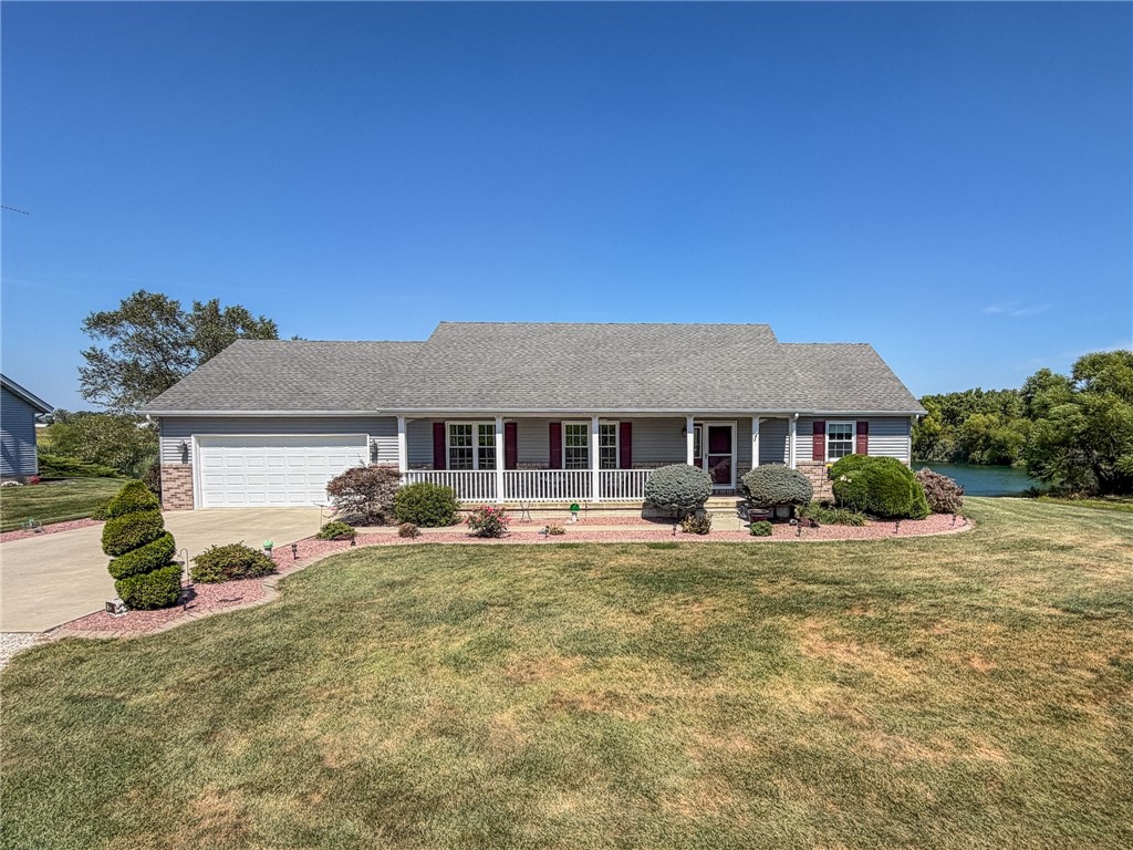 2309 Lakeview Drive Property Photo 2
