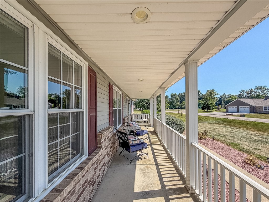 2309 Lakeview Drive Property Photo 6