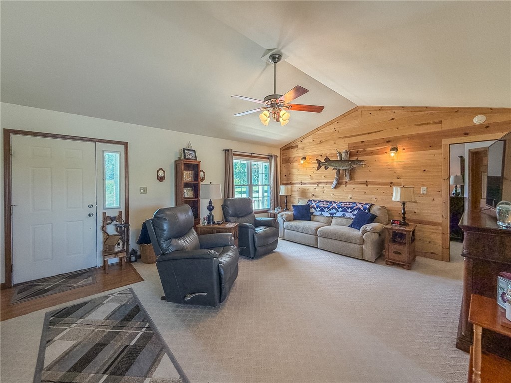 2309 Lakeview Drive Property Photo 8