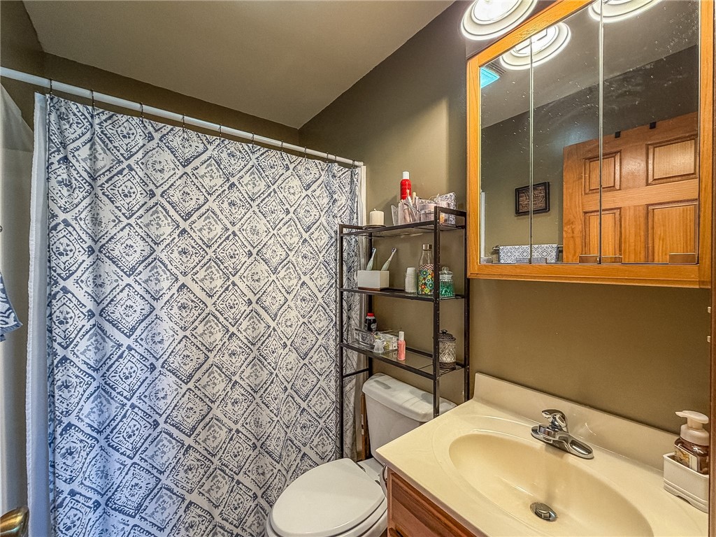 2309 Lakeview Drive Property Photo 20