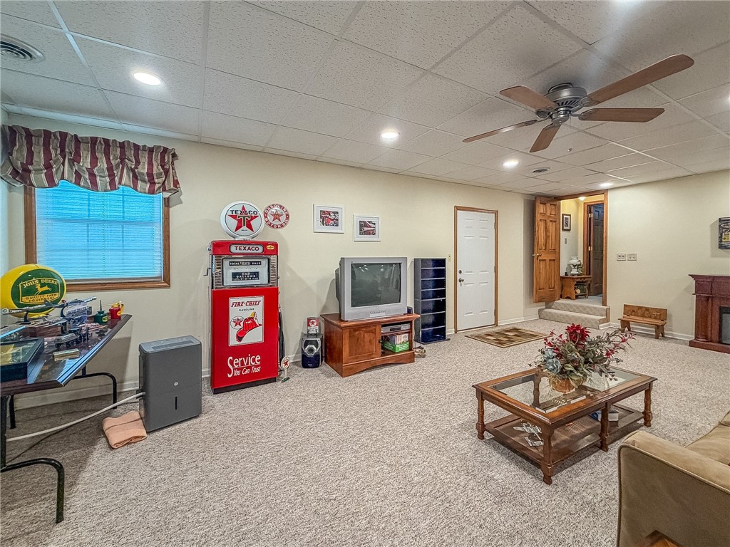 2309 Lakeview Drive Property Photo 28