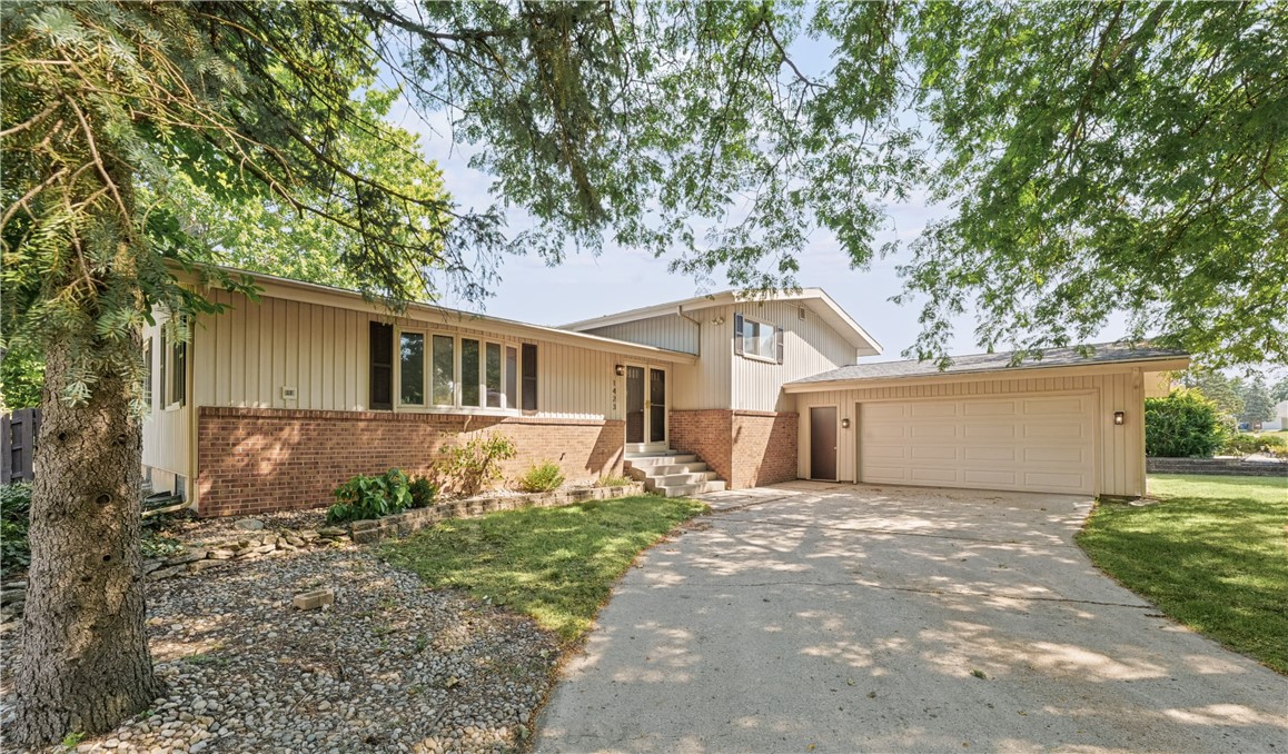 1423 Golf Terrace Property Photo 1