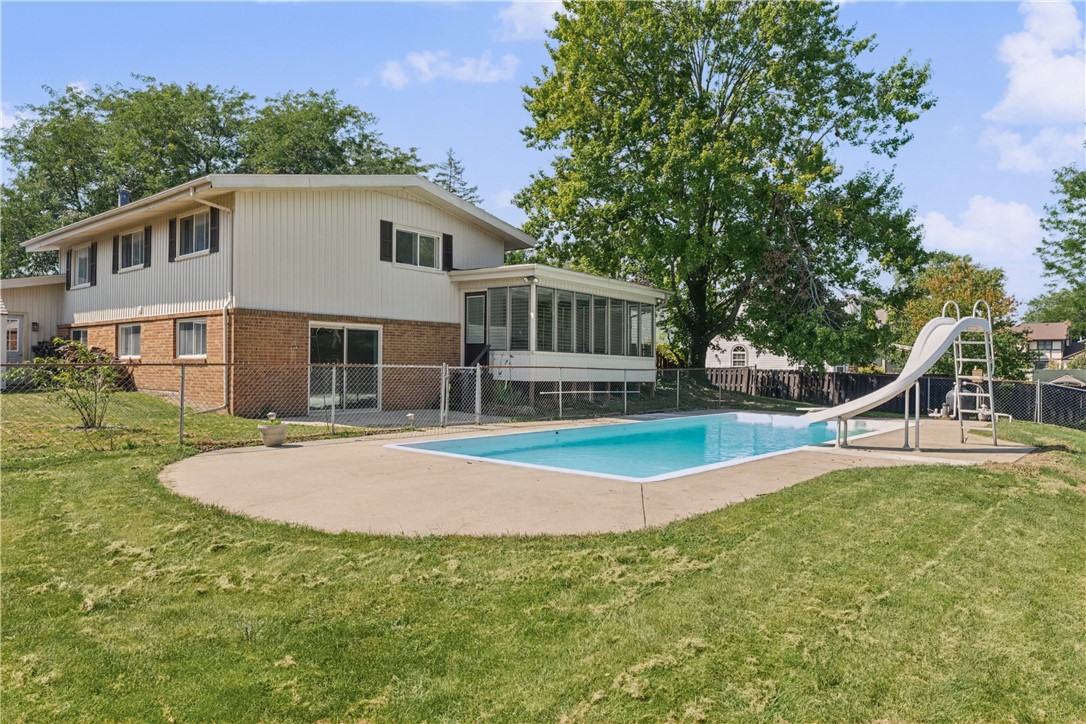 1423 Golf Terrace Property Photo 5