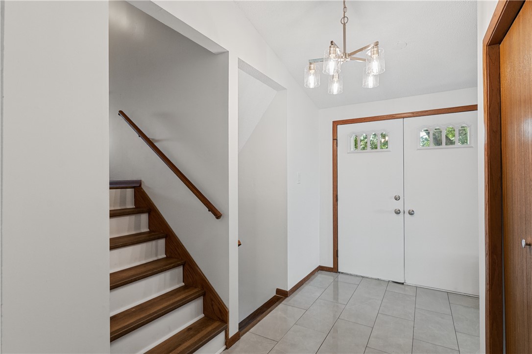 1423 Golf Terrace Property Photo 10