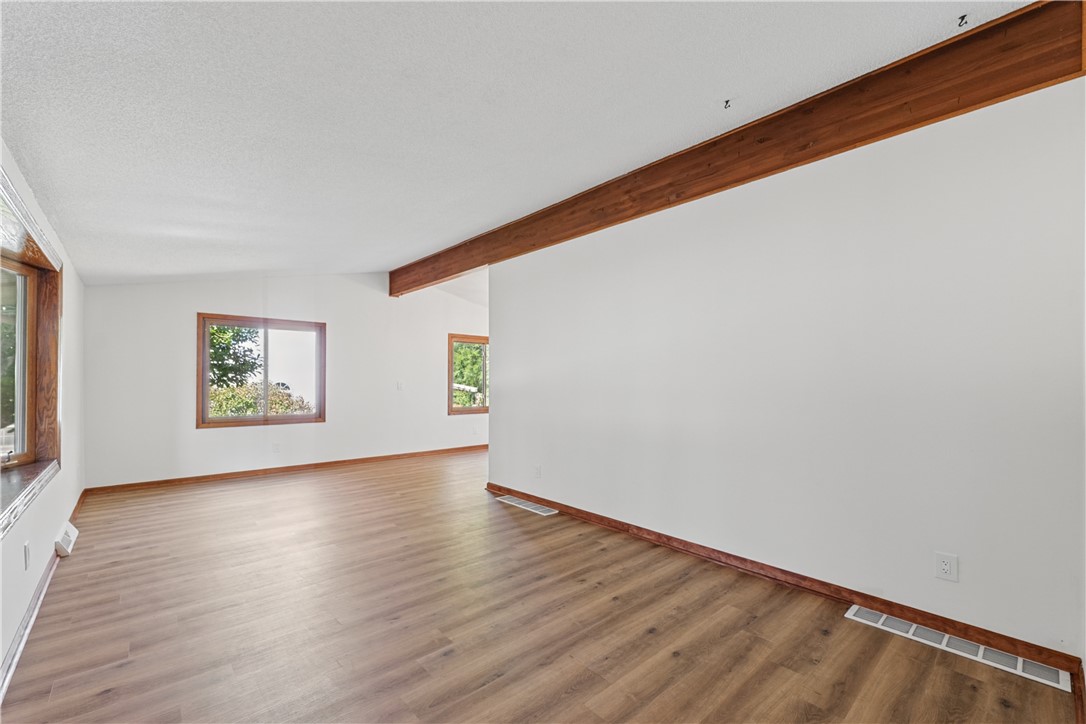 1423 Golf Terrace Property Photo 11