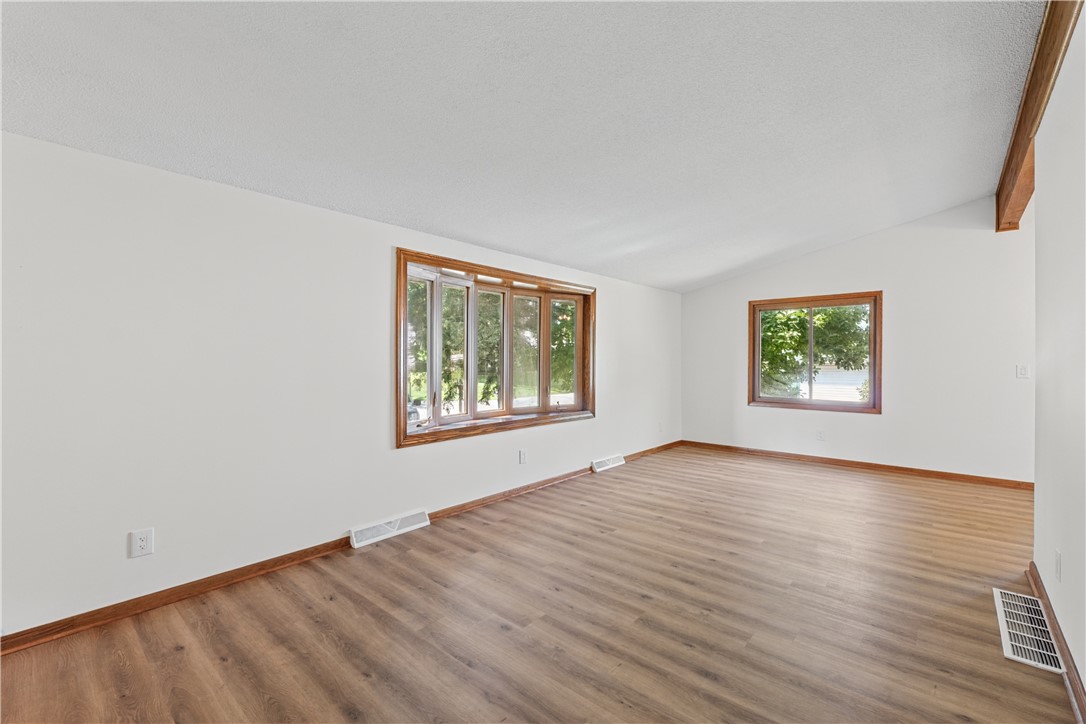 1423 Golf Terrace Property Photo 12