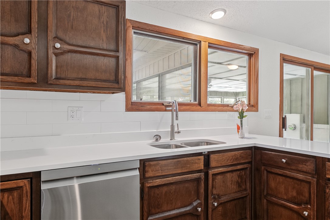 1423 Golf Terrace Property Photo 21