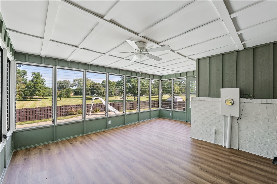 1423 Golf Terrace Property Photo 25