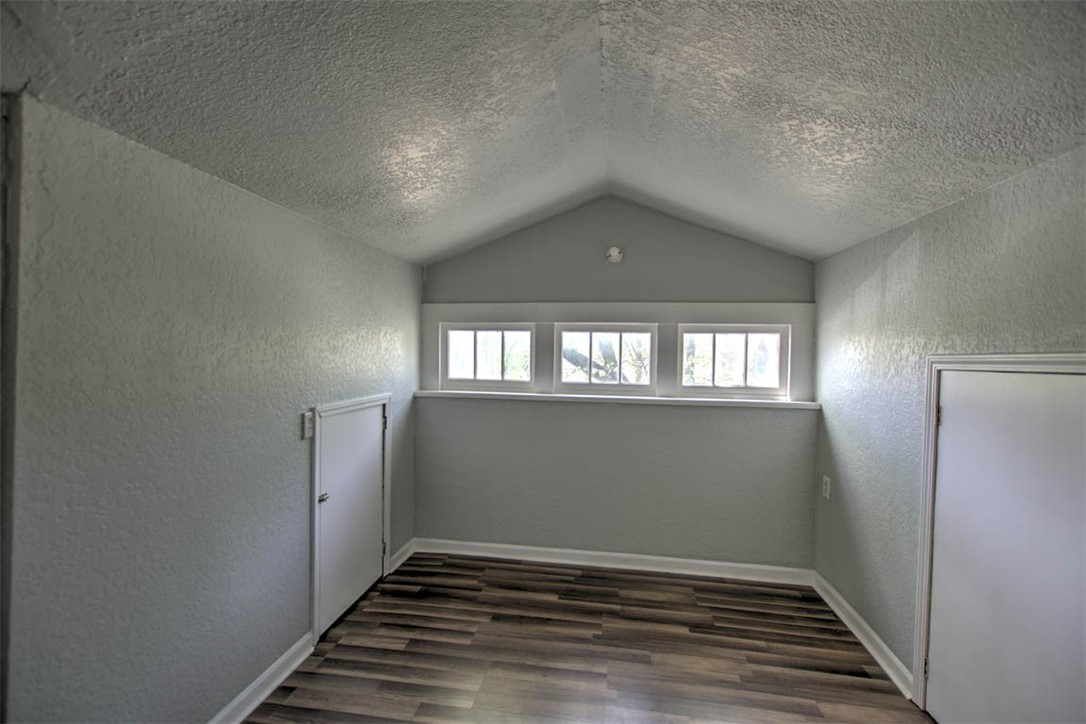 1336 W Riverview Avenue Property Photo 12
