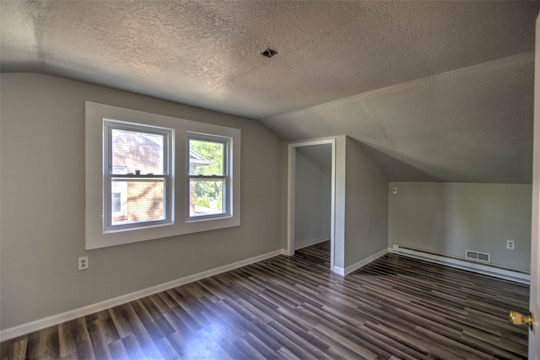1336 W Riverview Avenue Property Photo 14