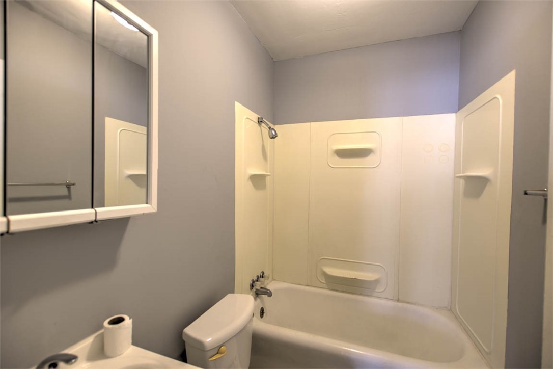 1336 W Riverview Avenue Property Photo 15