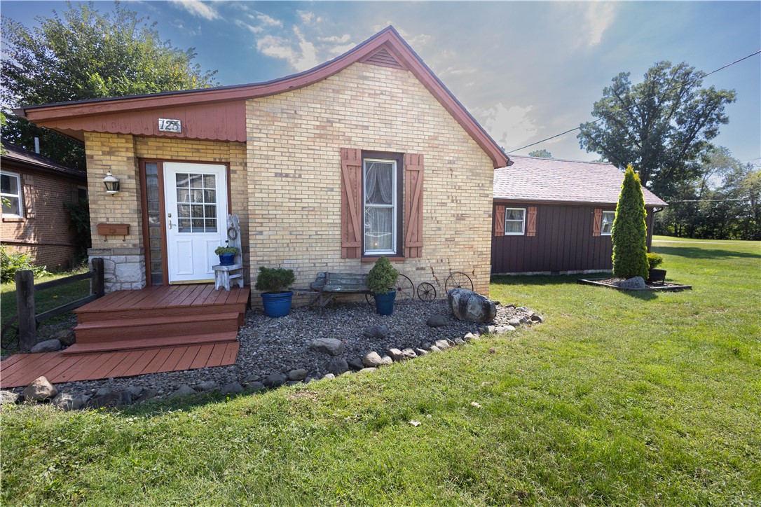125 Jones Lane Property Photo 1