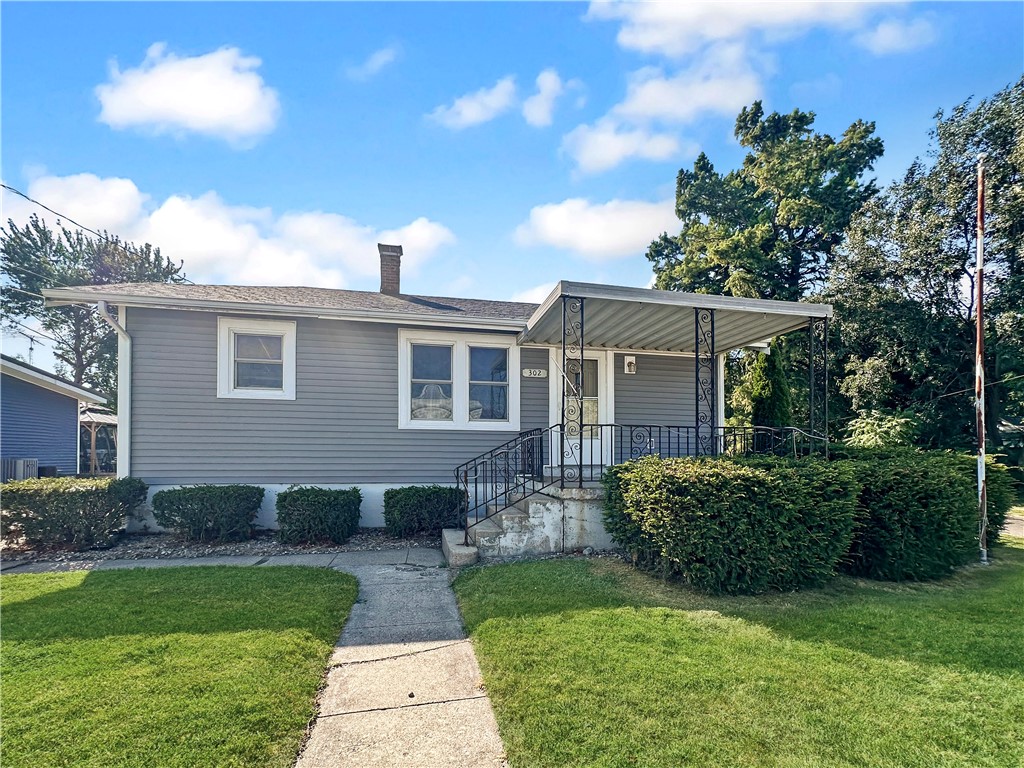302 16th Street Property Photo 1