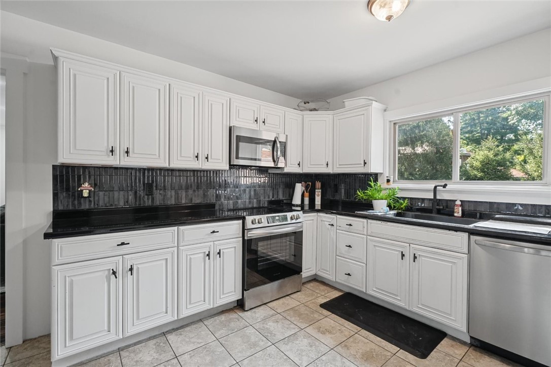 8 Montgomery Place Property Photo 18