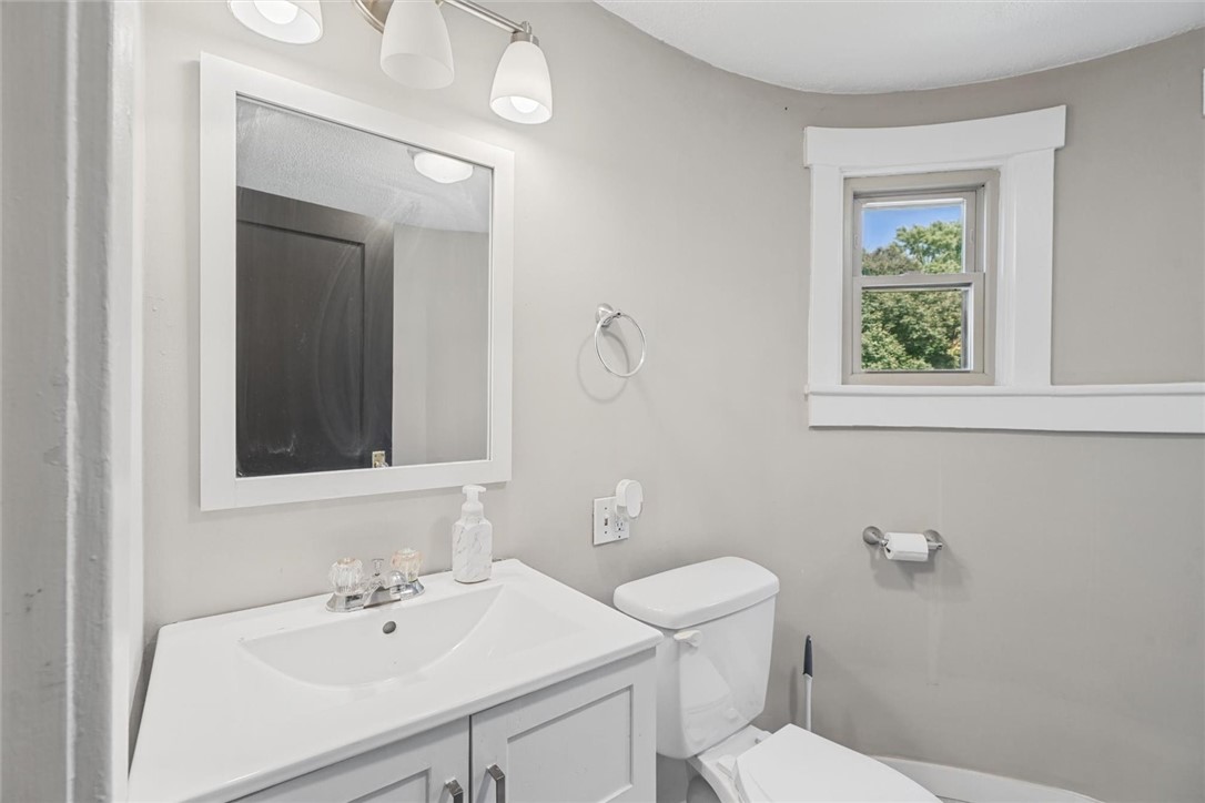 8 Montgomery Place Property Photo 32