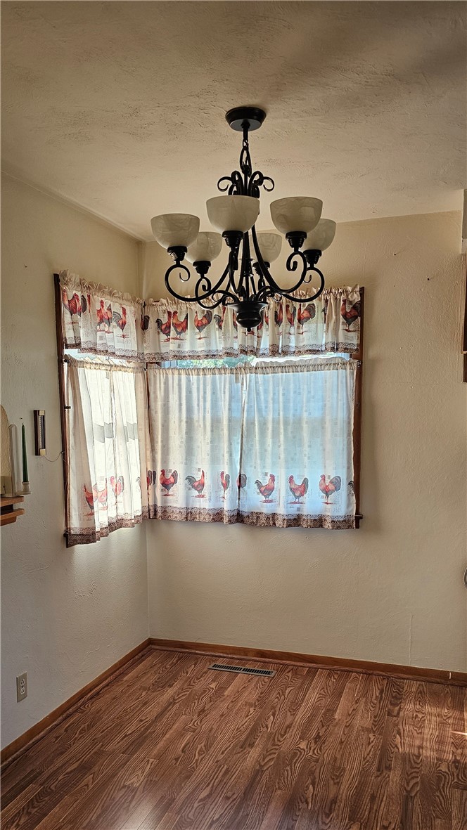 300 S Columbia Street Property Photo 4