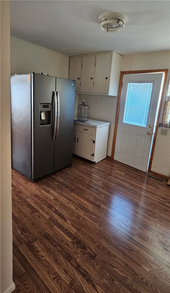 300 S Columbia Street Property Photo 9