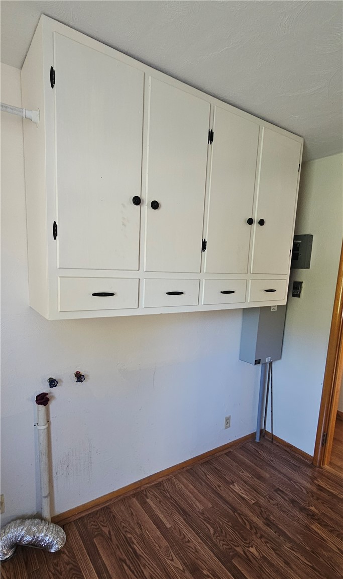 300 S Columbia Street Property Photo 10