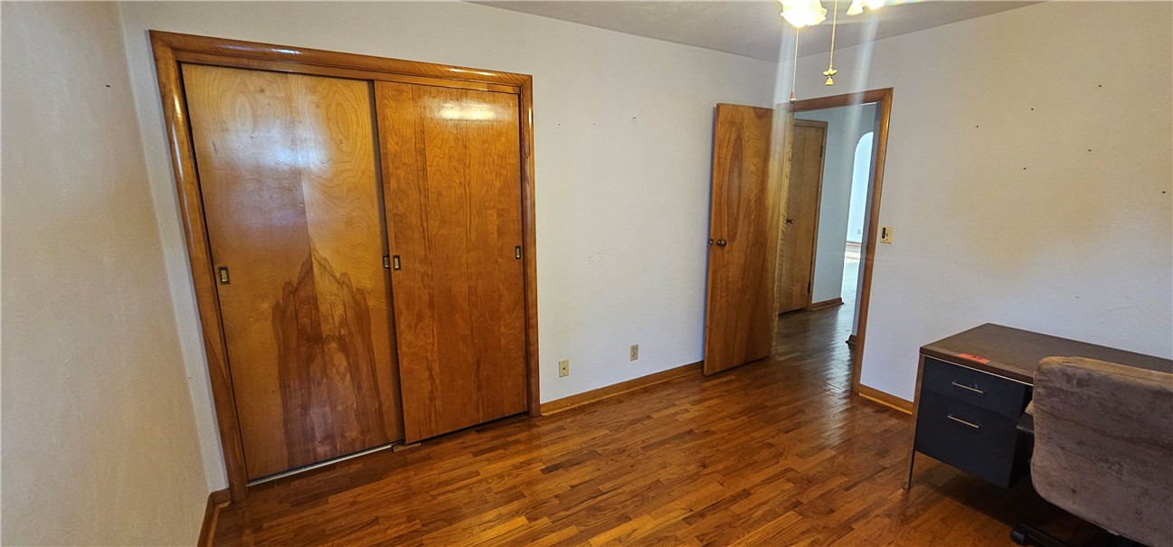 300 S Columbia Street Property Photo 13