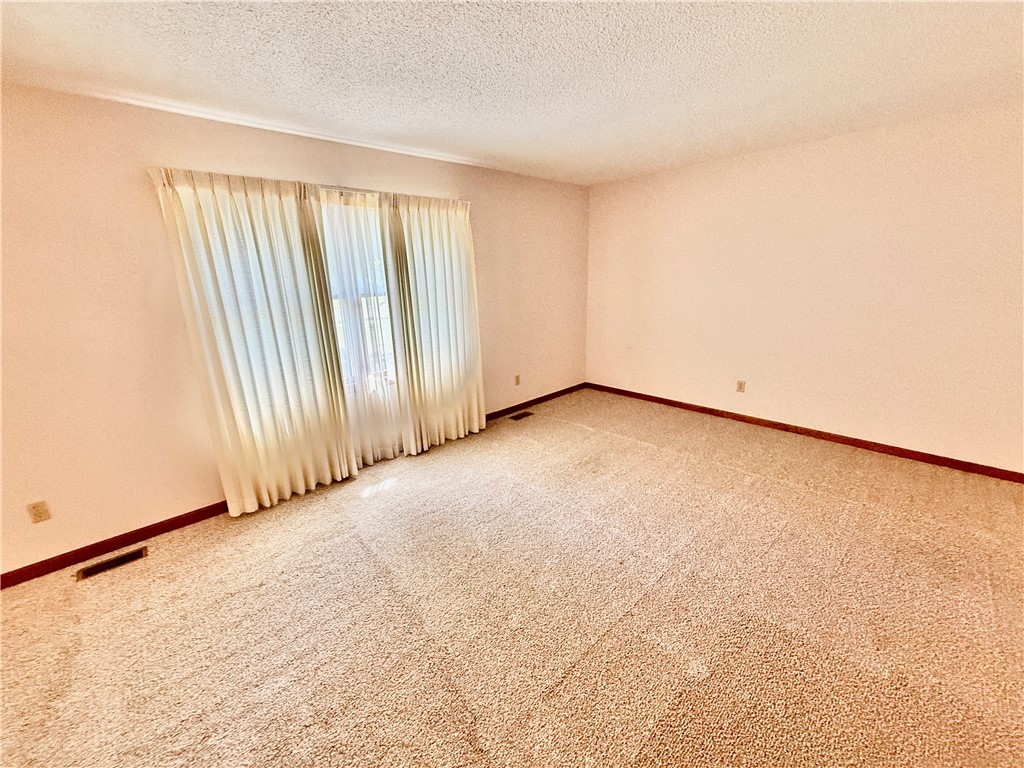 1520 Highland Place Property Photo 4