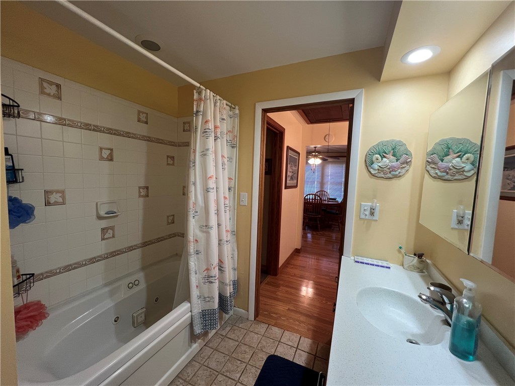 3370 W Main Street Property Photo 15