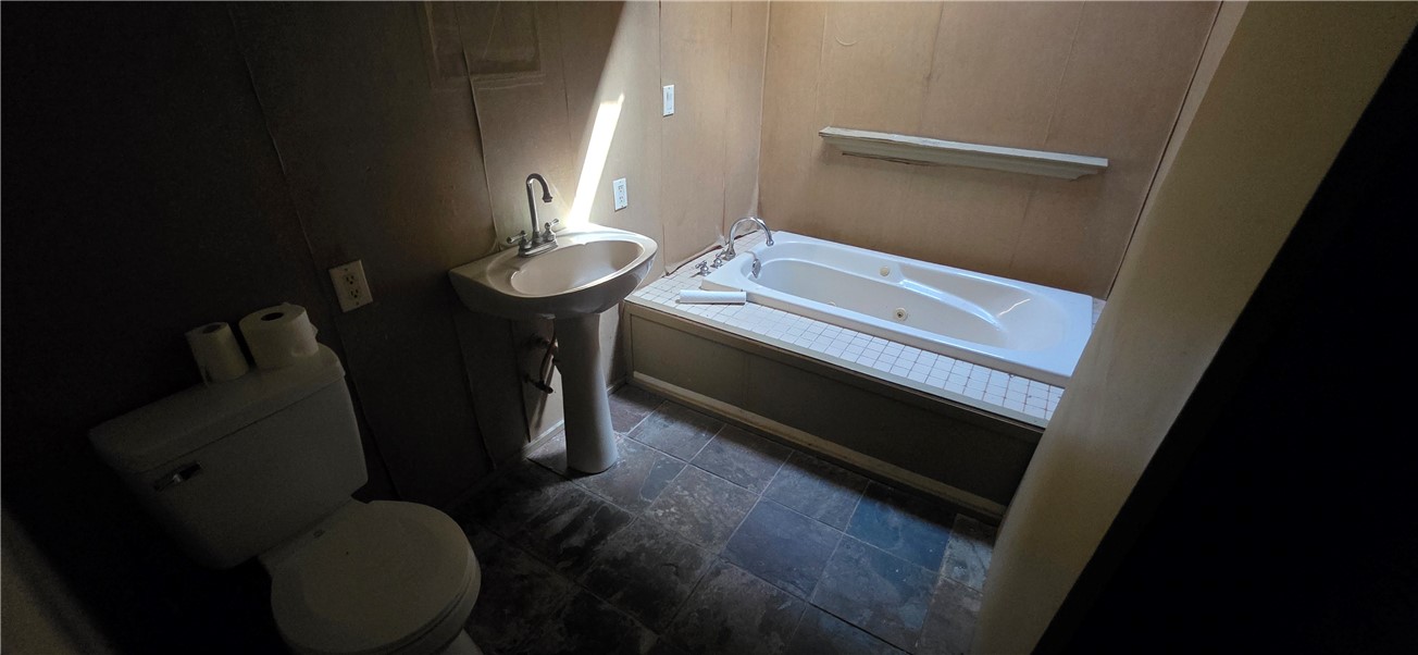 5535 E 2950 W Property Photo 14