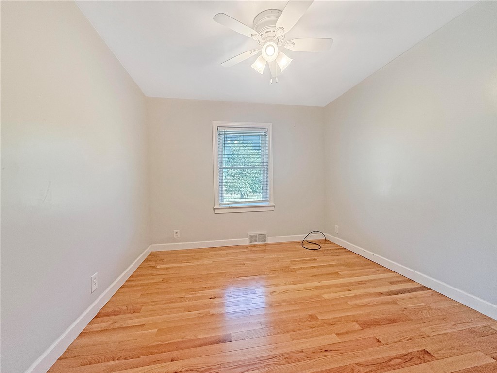 2101 E Washington Road Property Photo 11