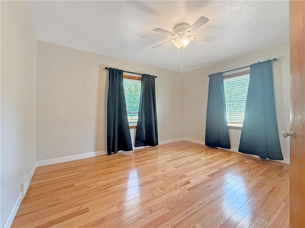 2101 E Washington Road Property Photo 12