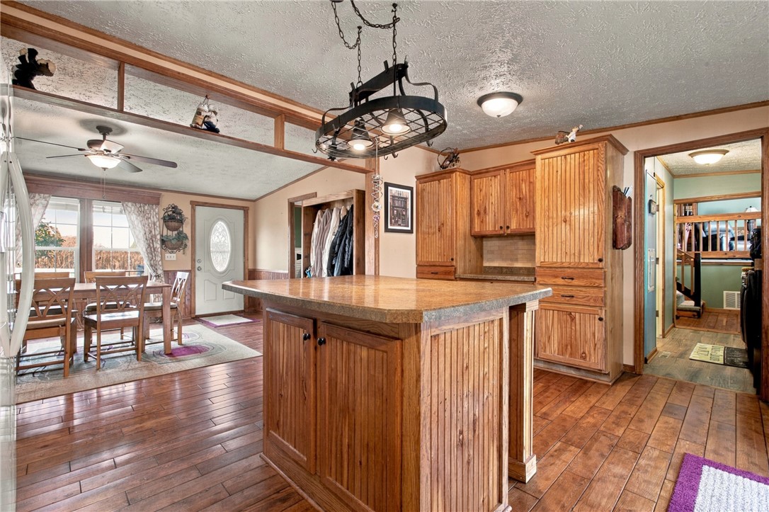 180 Clear Creek Drive Property Photo 32