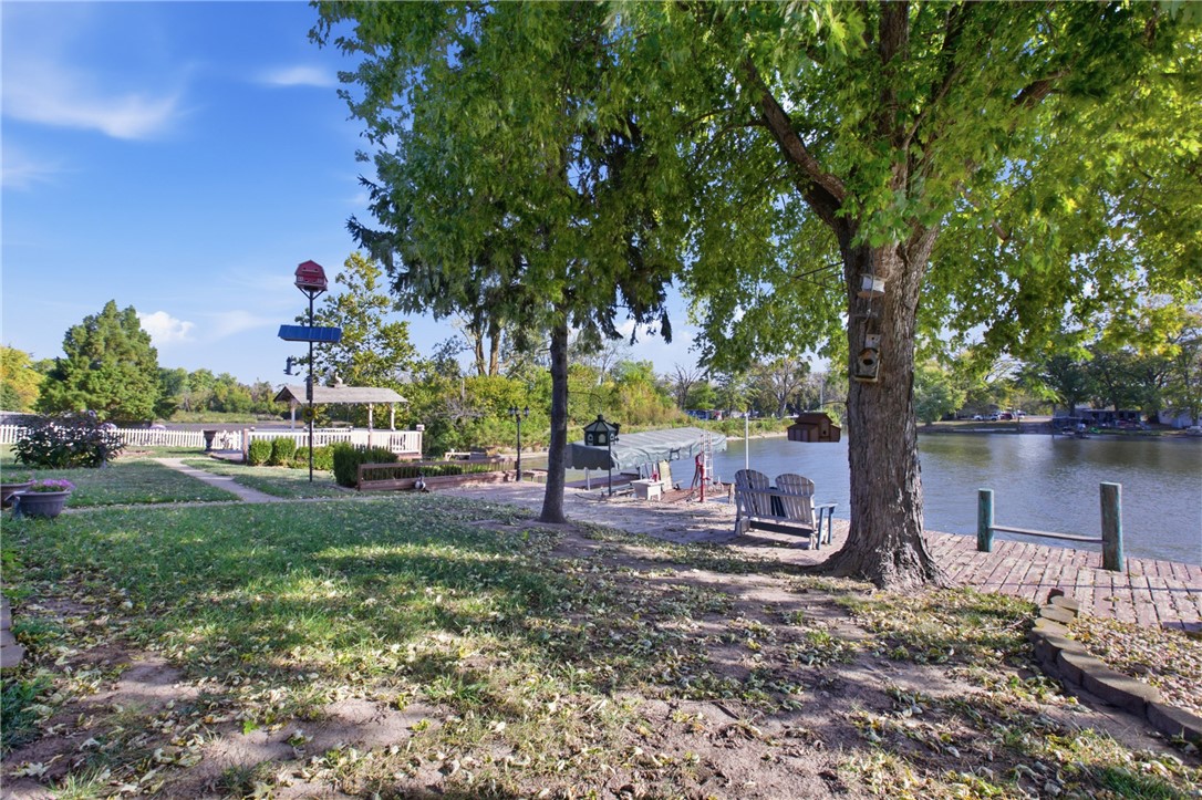 180 Clear Creek Drive Property Photo 41