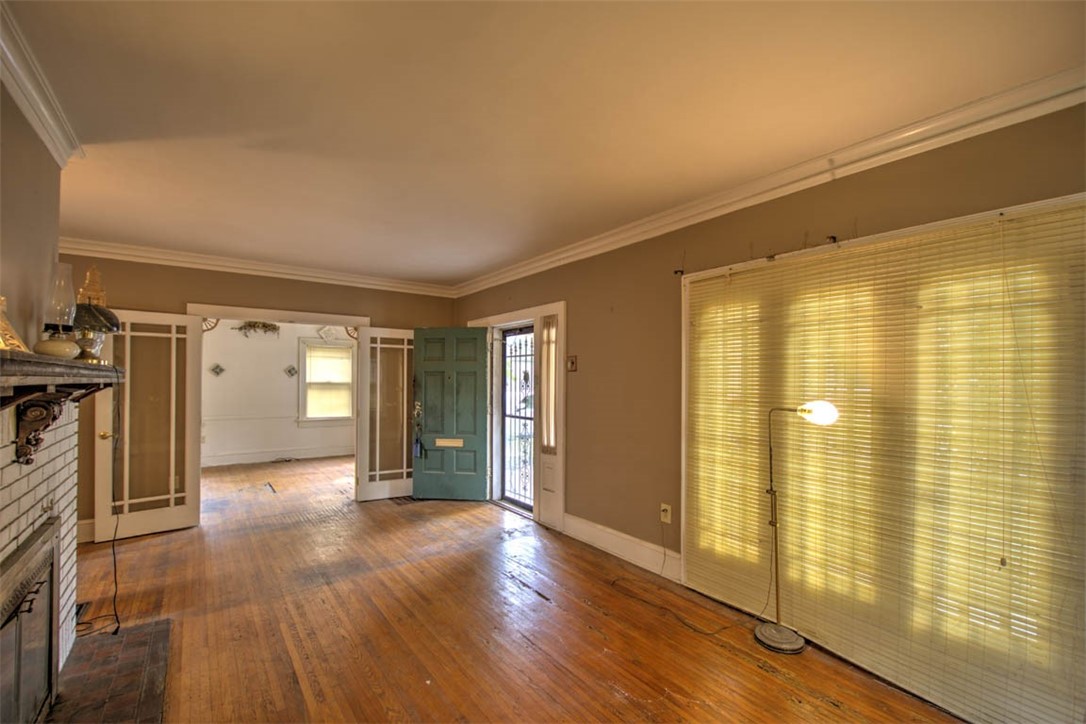 471 S Seigel Street Property Photo 8
