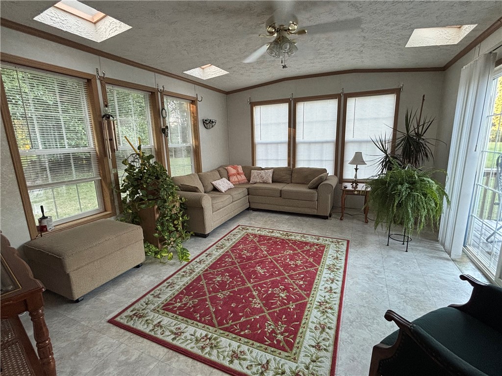 2121 E 1500 North Road Property Photo 12