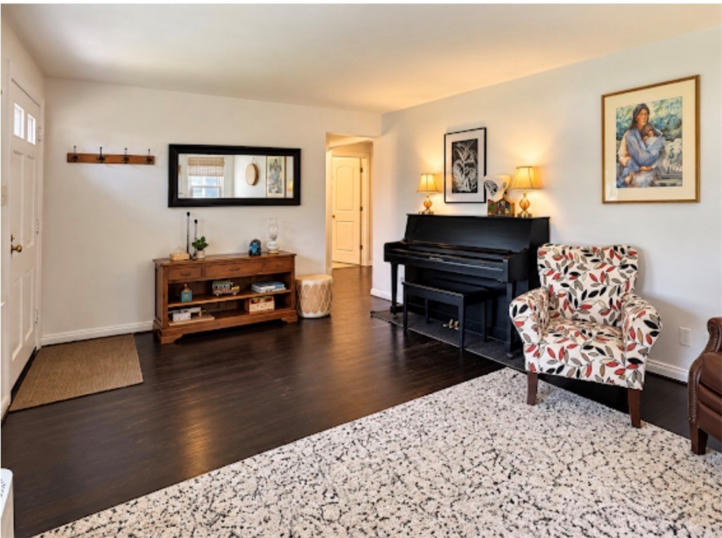 1823 W Riverview Avenue Property Photo 3