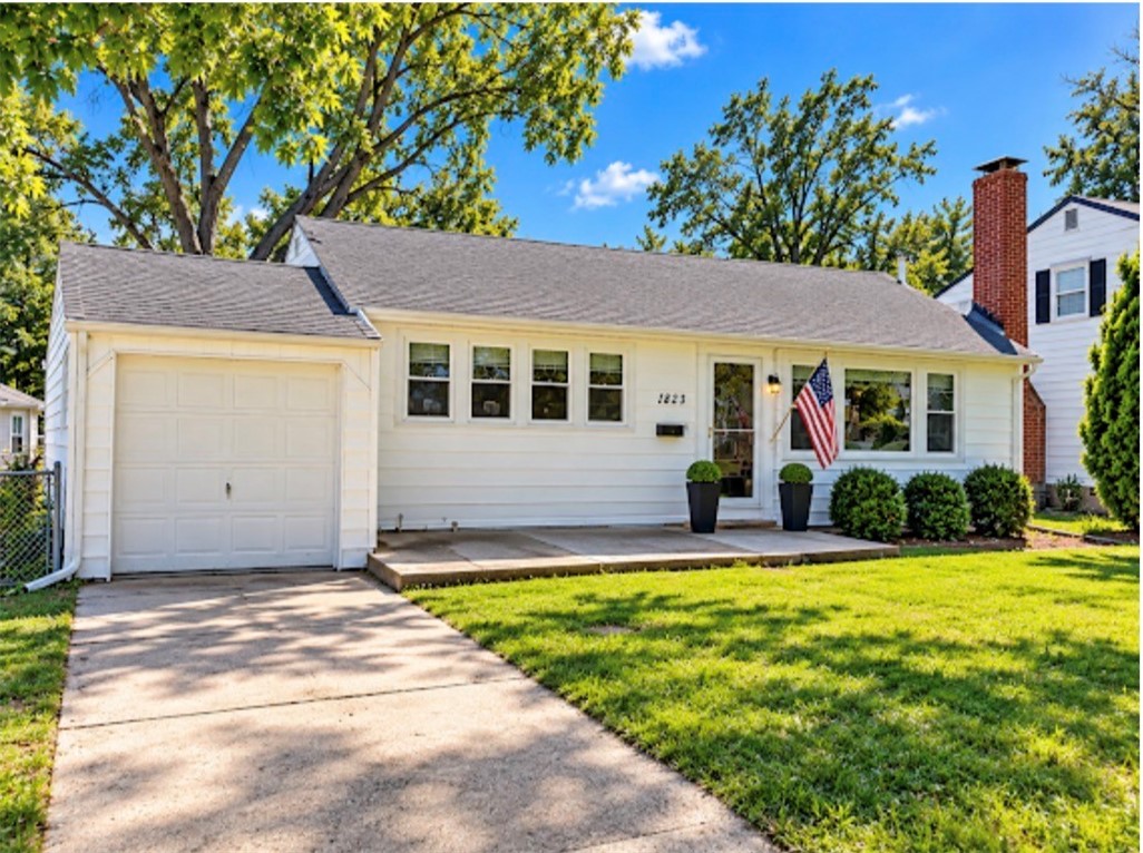 1823 W Riverview Avenue Property Photo 19