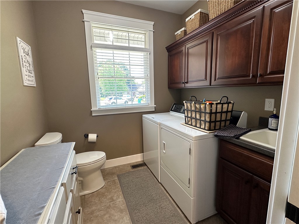 36 Queens Point Property Photo 9