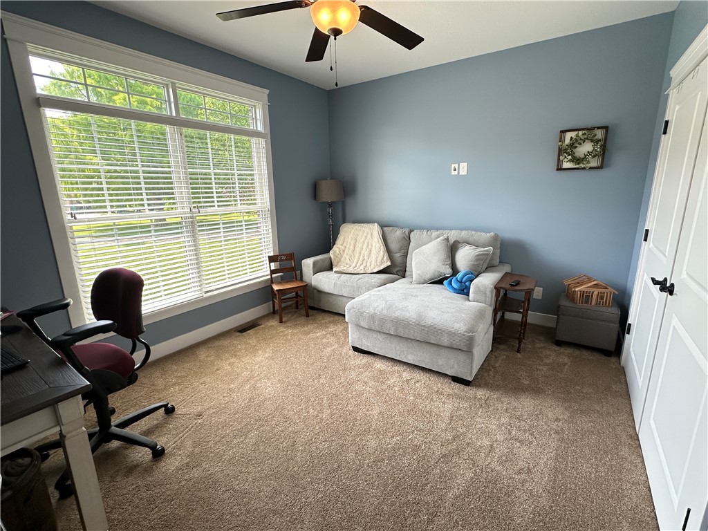 36 Queens Point Property Photo 14