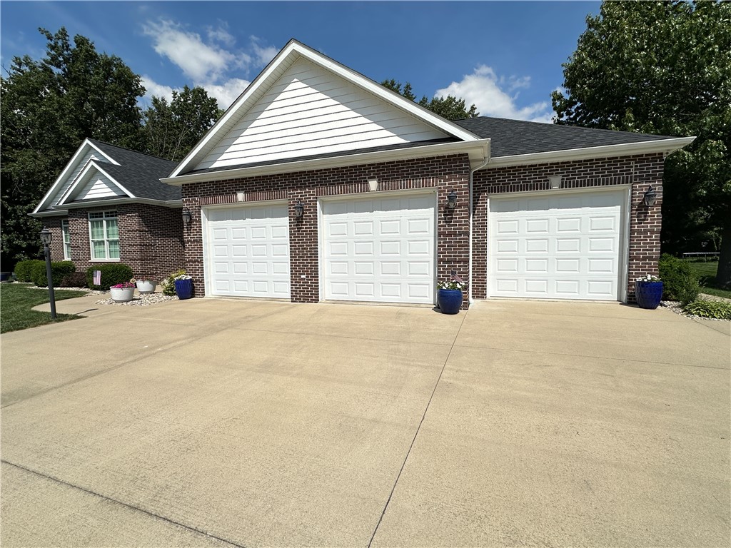 36 Queens Point Property Photo 21