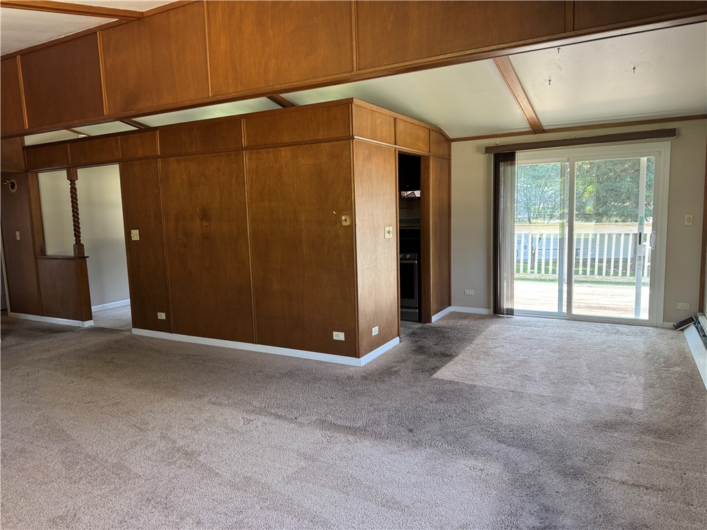 3552 N Water Street Property Photo 4