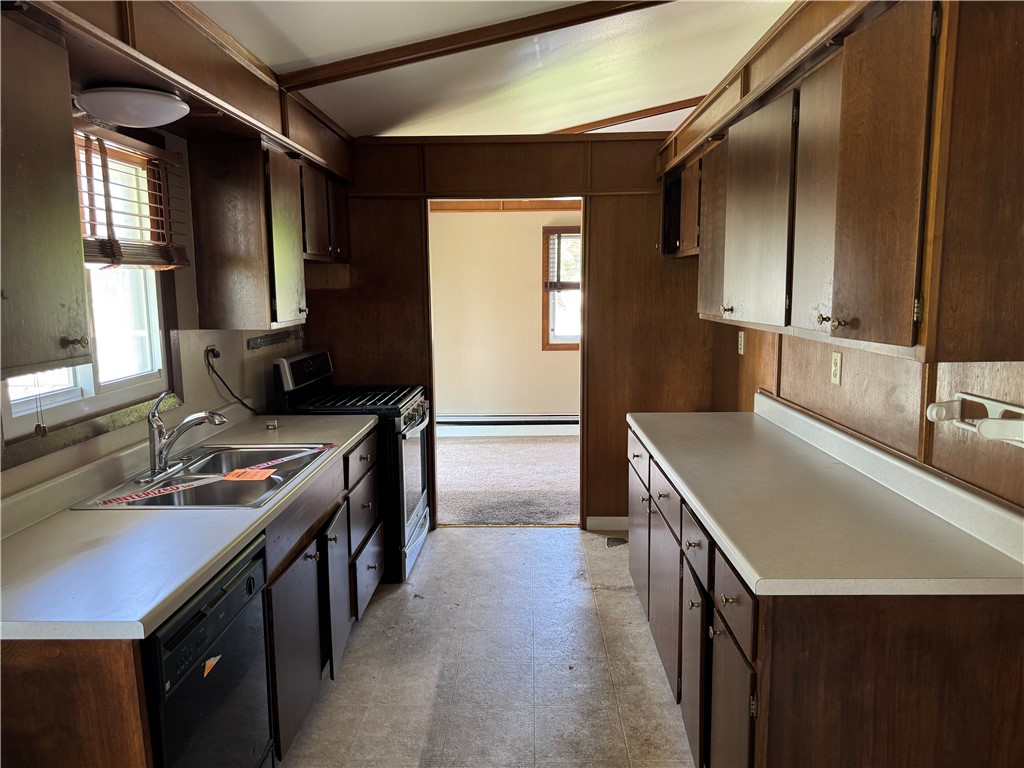 3552 N Water Street Property Photo 6