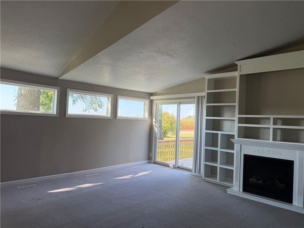 1209 Hickory Drive Property Photo 6